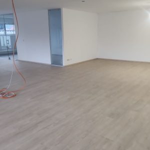 bodenlegen-wohnung-neu-laminatboden